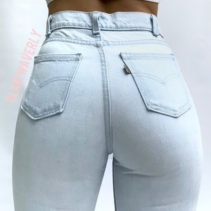 🍑Vintage Levi’s light wash XS🍑 price firm